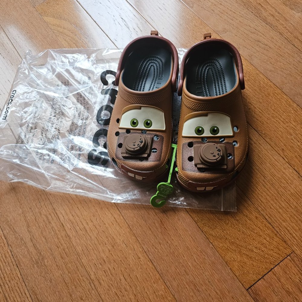 CROCS PIXAR CAR MATER CLOGS - Picture 4 of 4